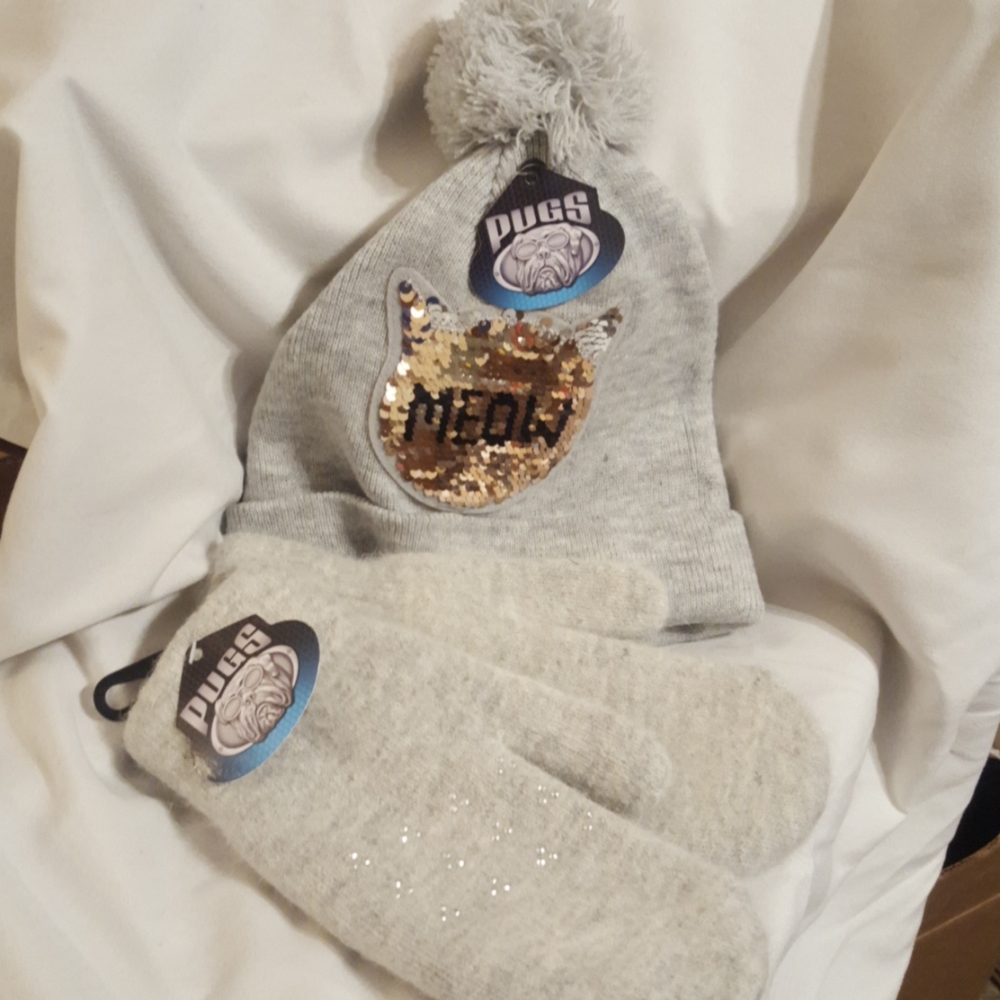 Pom Hat and Mittens Set